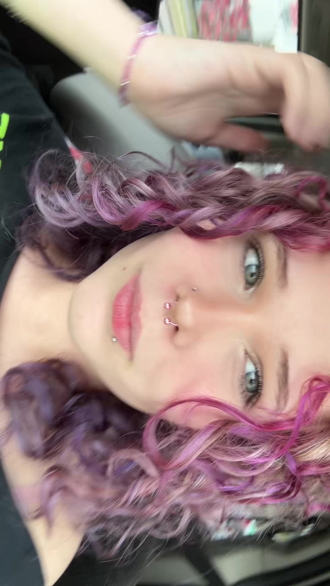 @Mckaela!!🦧