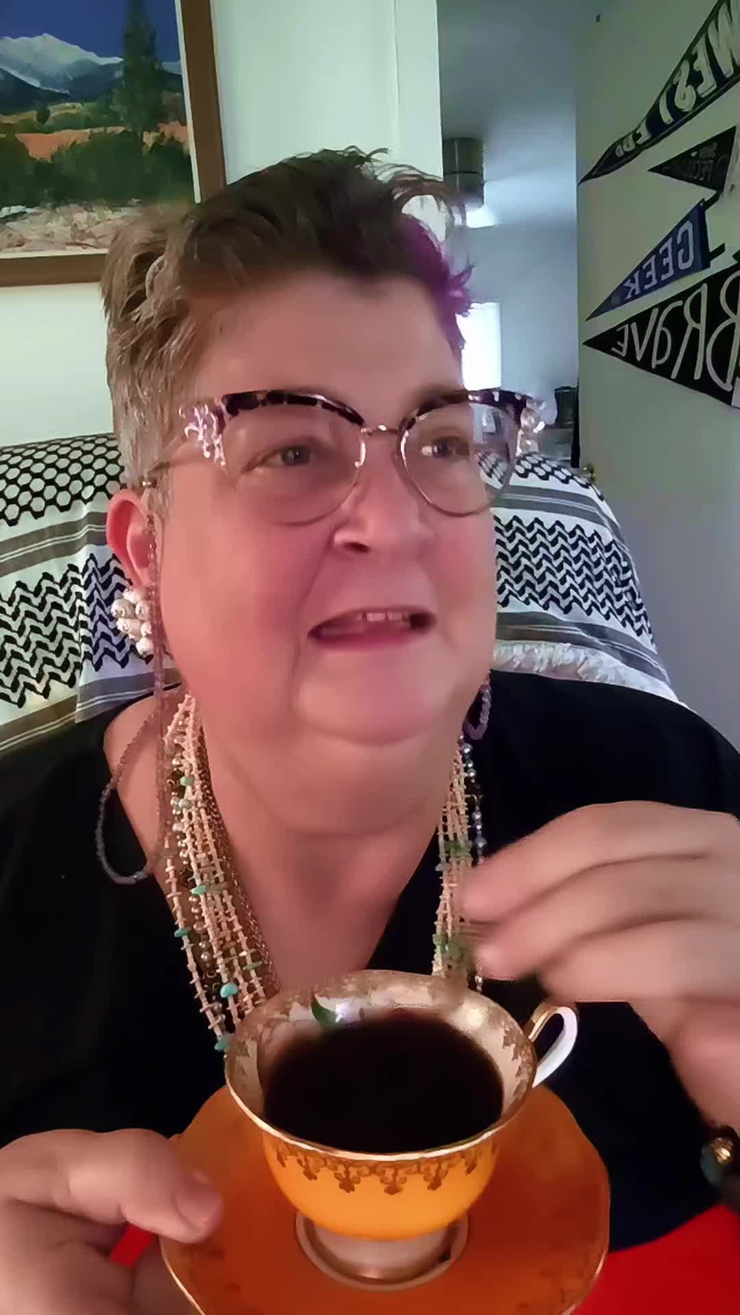 @north_omaha_cat_lady