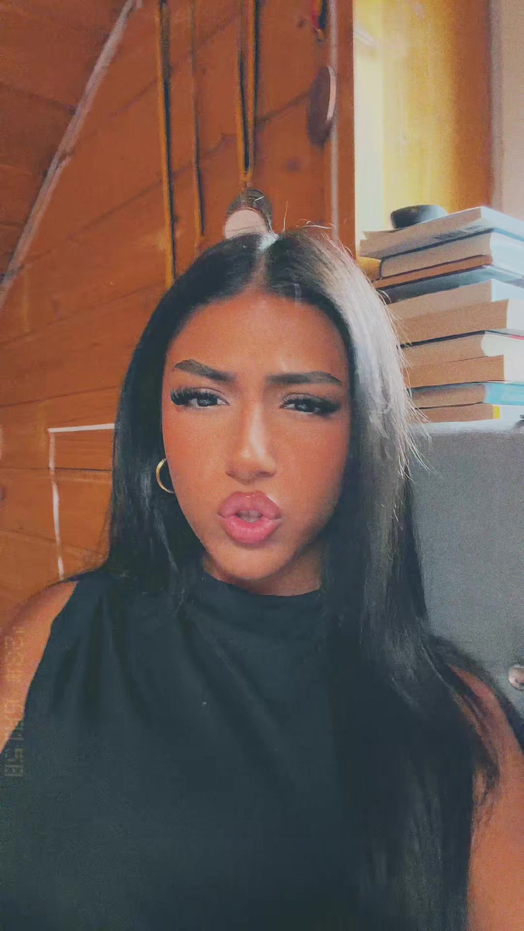 @LiveTina250k