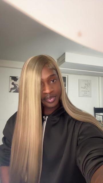 @Darkskinkenn