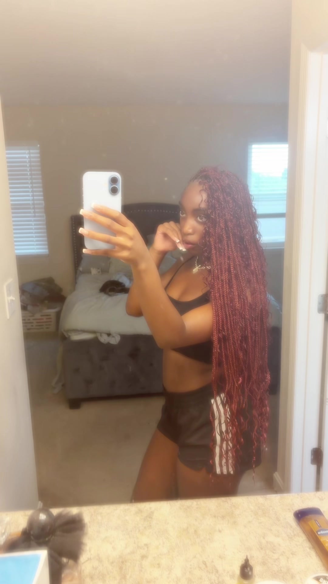 @nothoneste