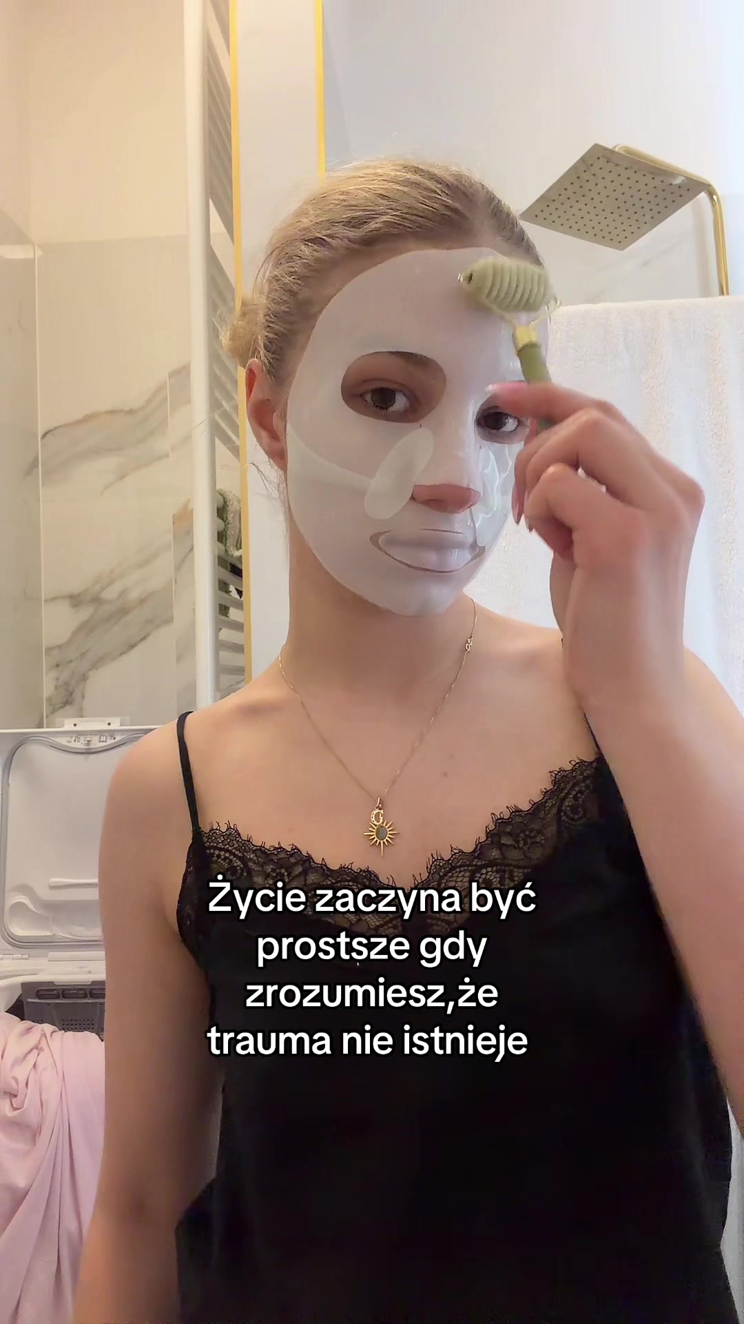 @skosia_