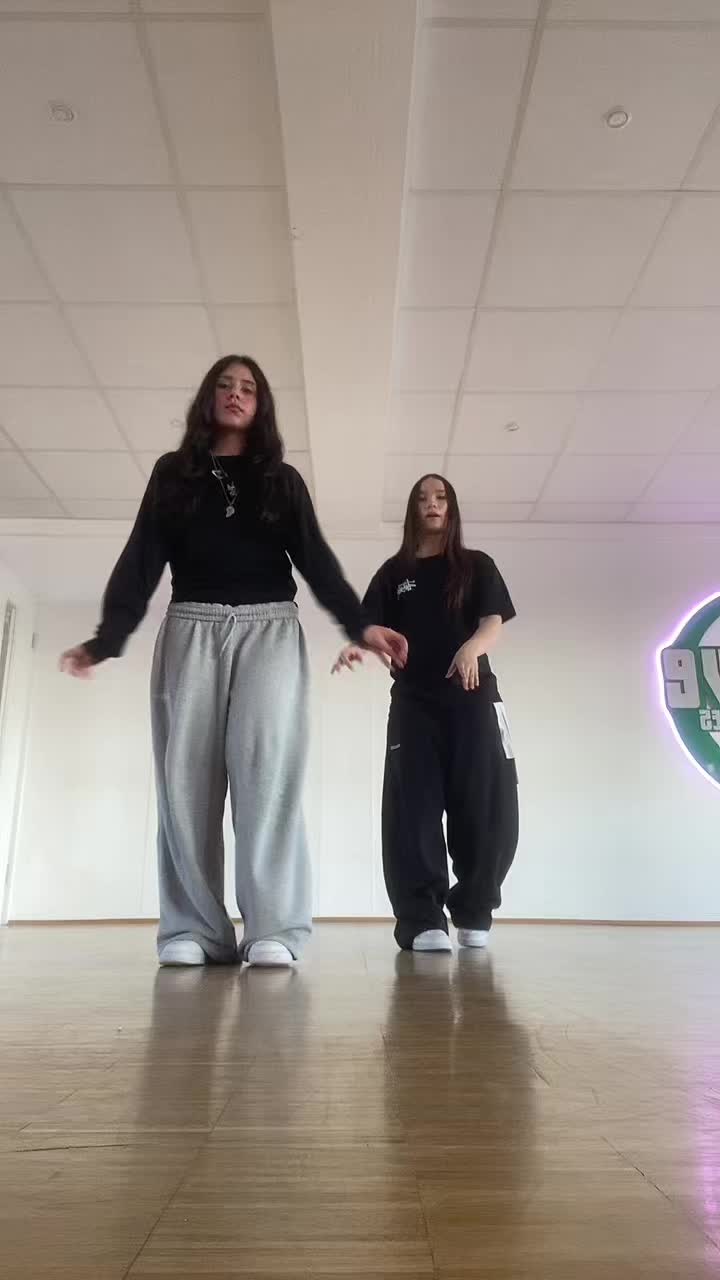 @𝔯𝔬𝔧𝔦𝔫✫
