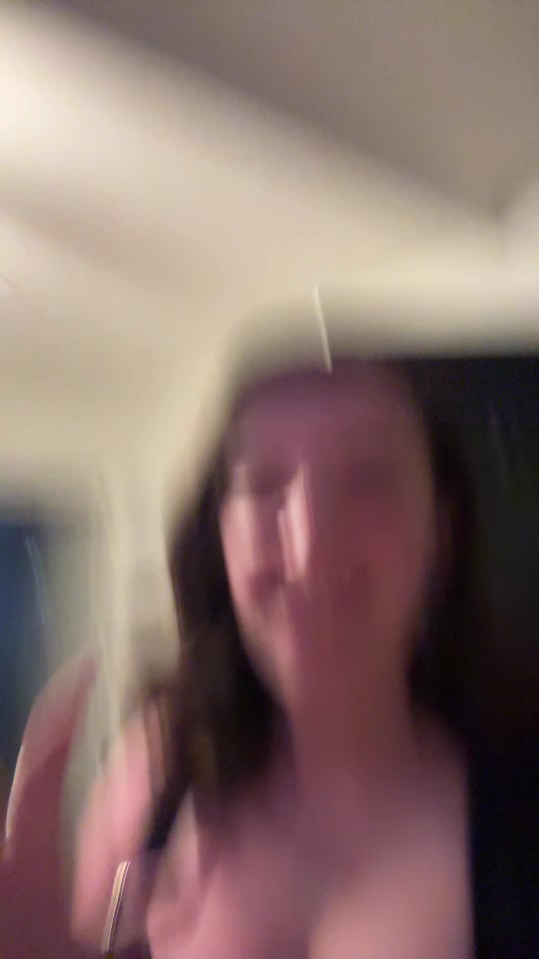 @claneyes