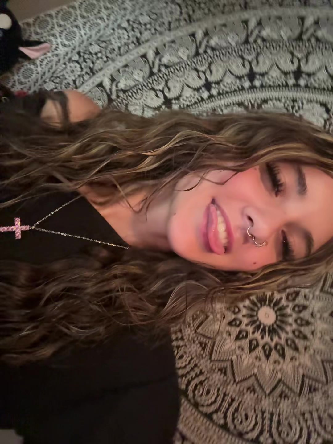 @️