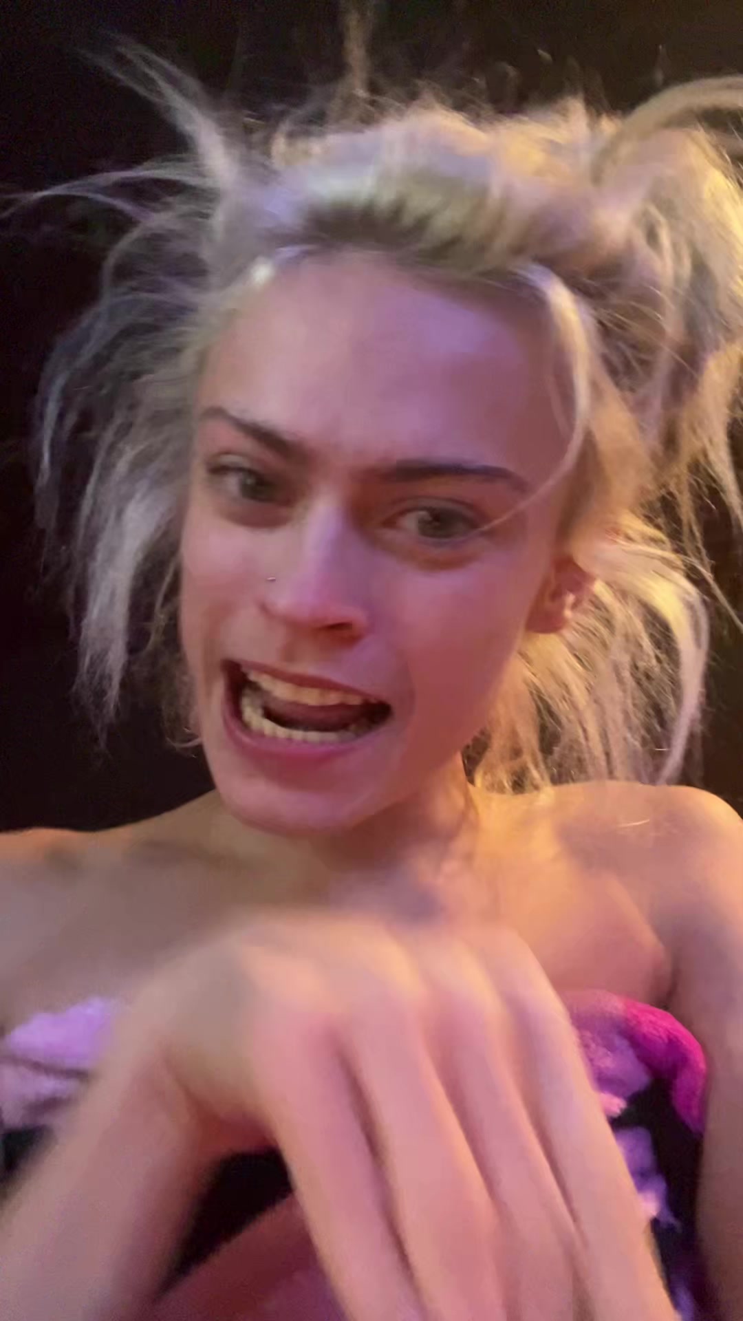 @𝒞𝒽𝒶𝓃𝑒𝓁 &deg;𝟧