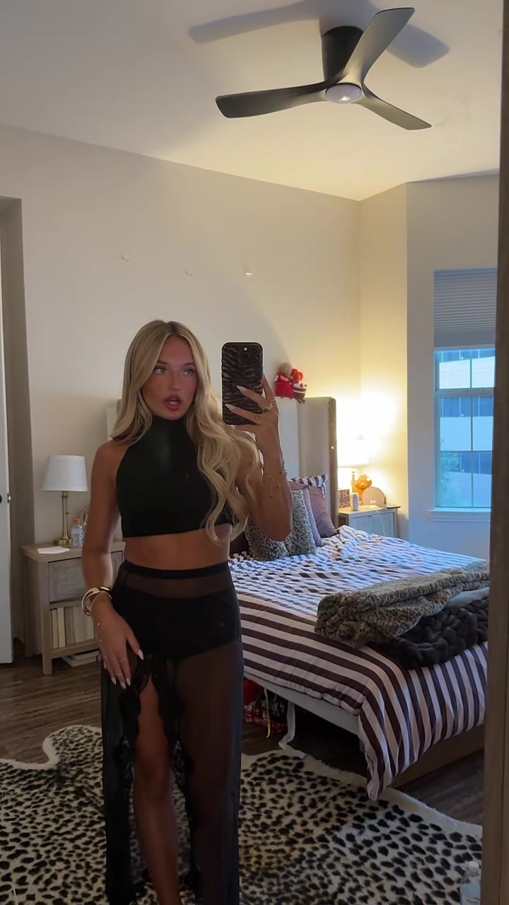 @emilygjohnsonn