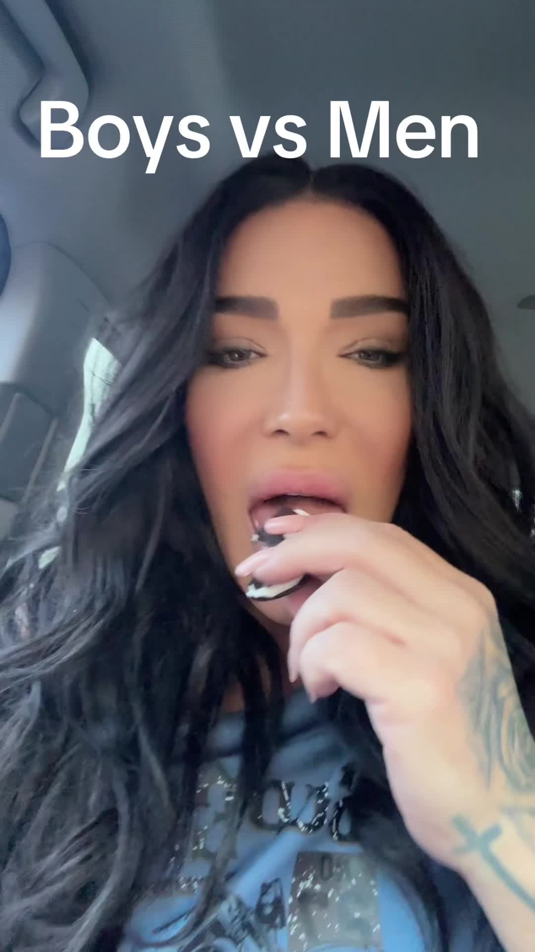 @ava_muscle_mommy.ts