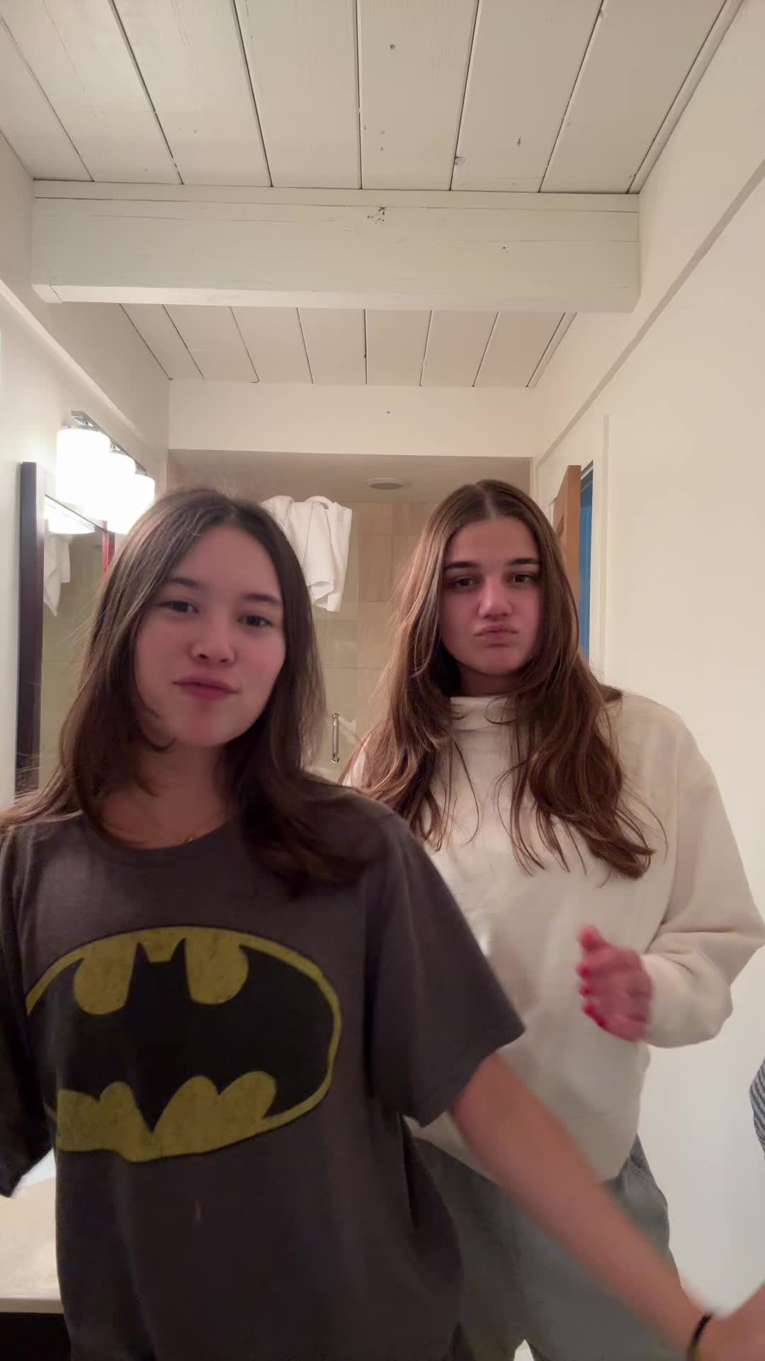 @crazyava2005