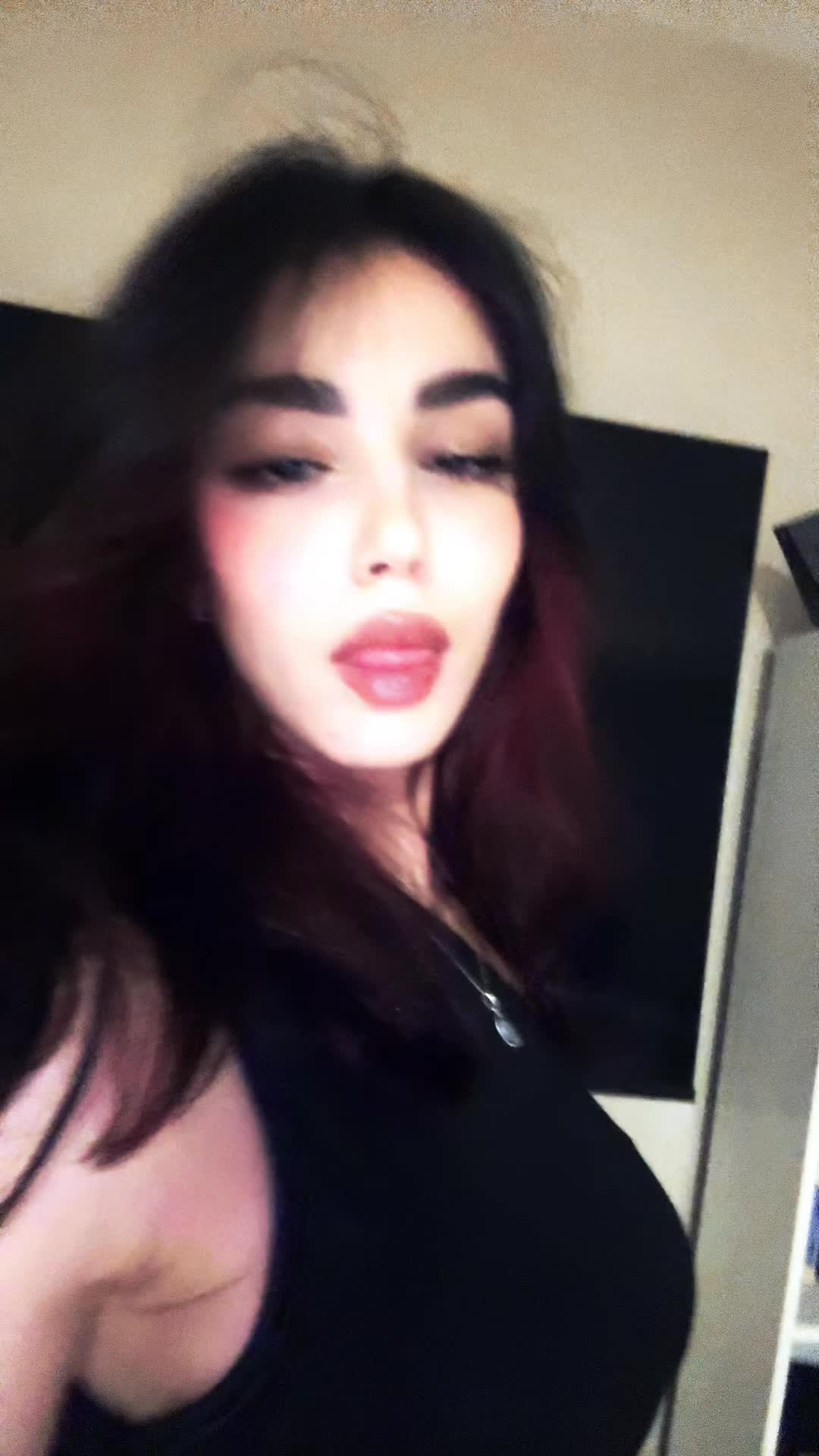 @Itslilith