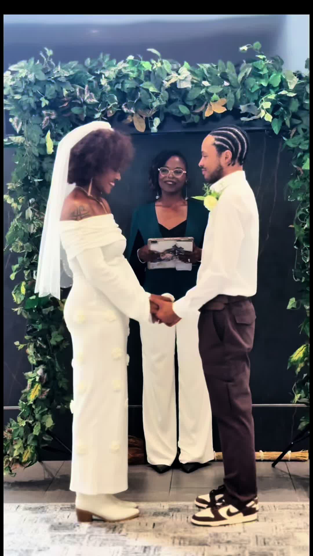 @prettybutwillbite