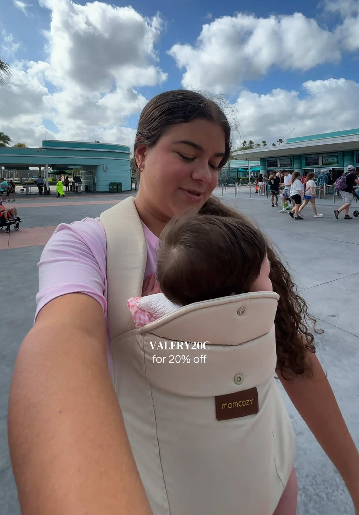 @Valery | Theme parks mom✨