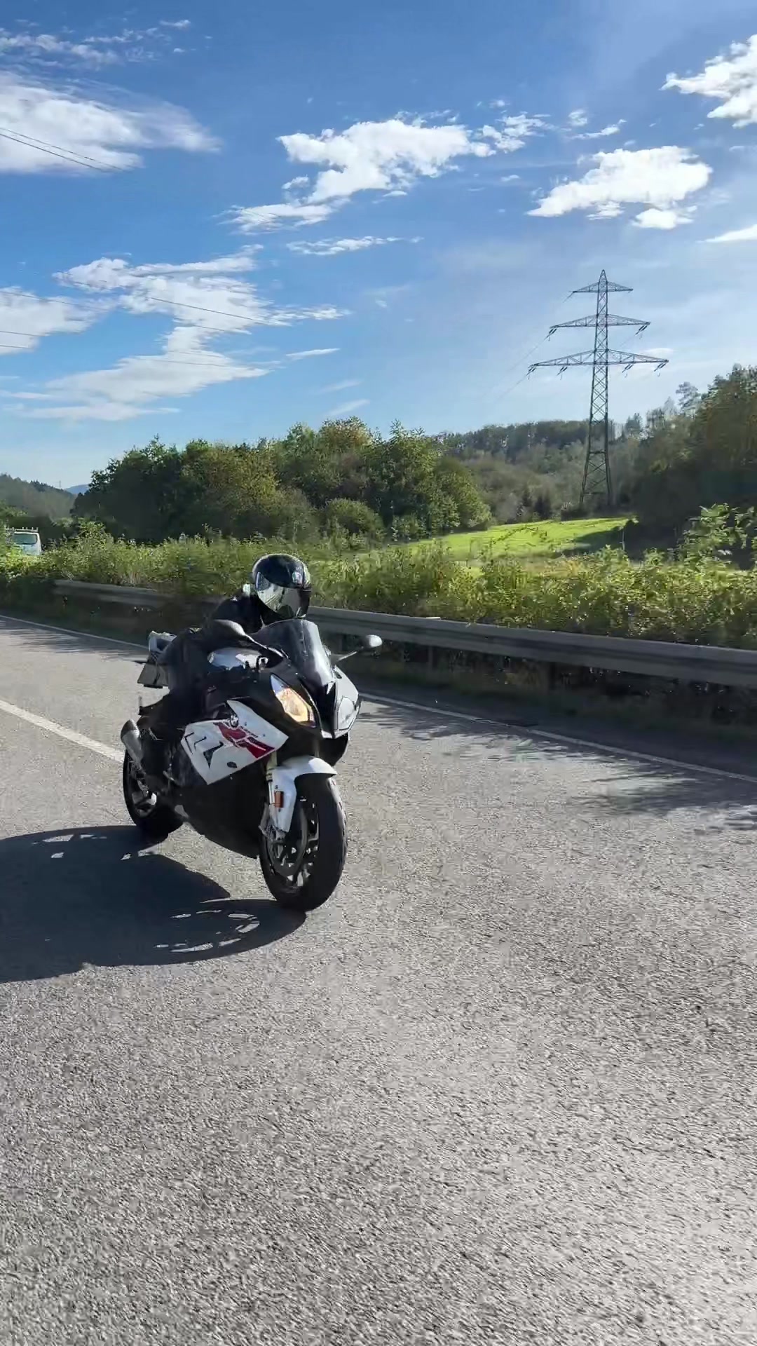 @nes.rides