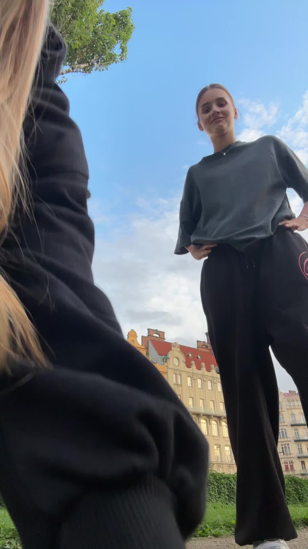 @𝒕𝒈𝒌: 𝒕𝒘𝒊𝒏𝒔𝒊𝒔