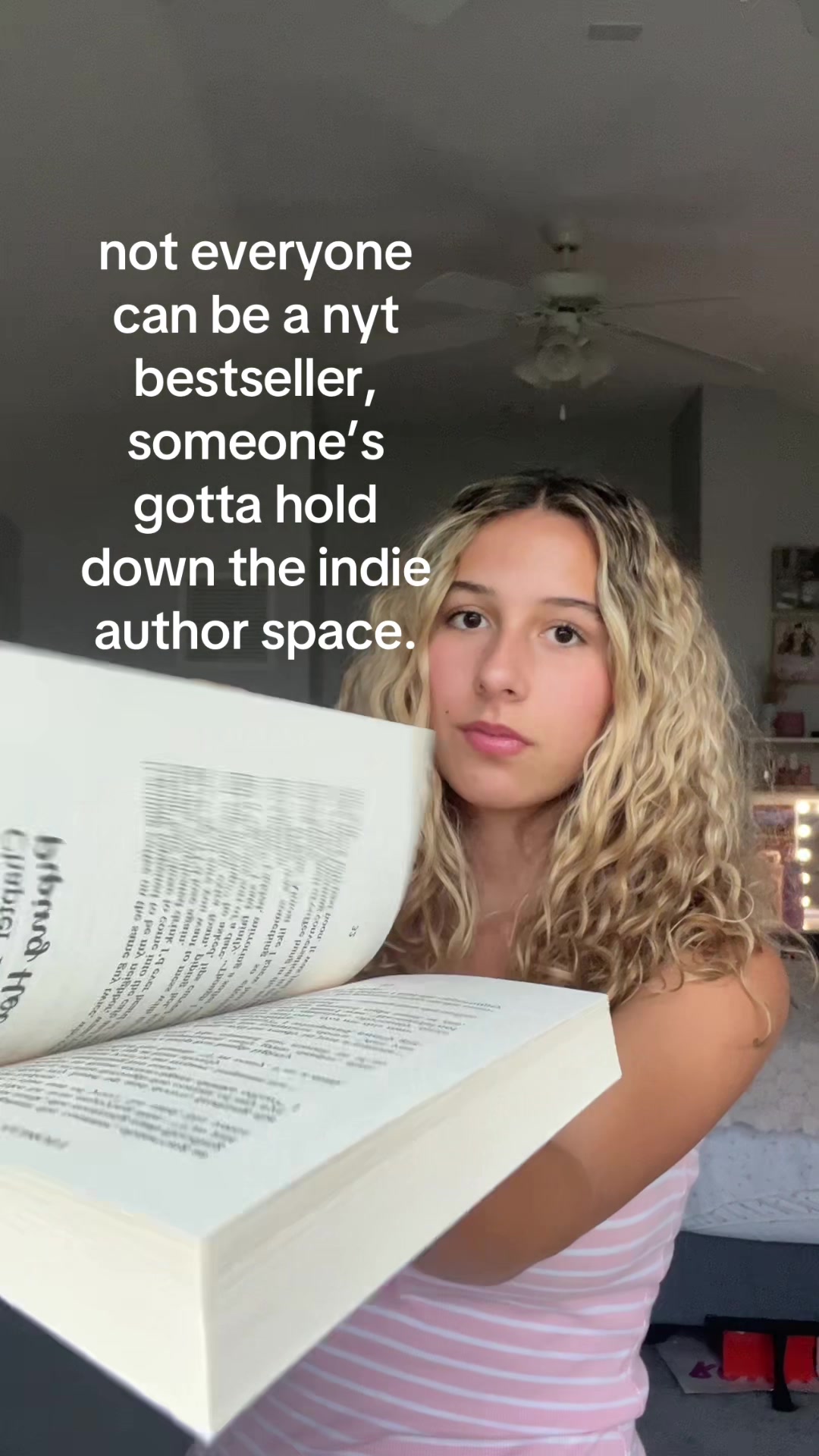 @Sophie Schweim | Author