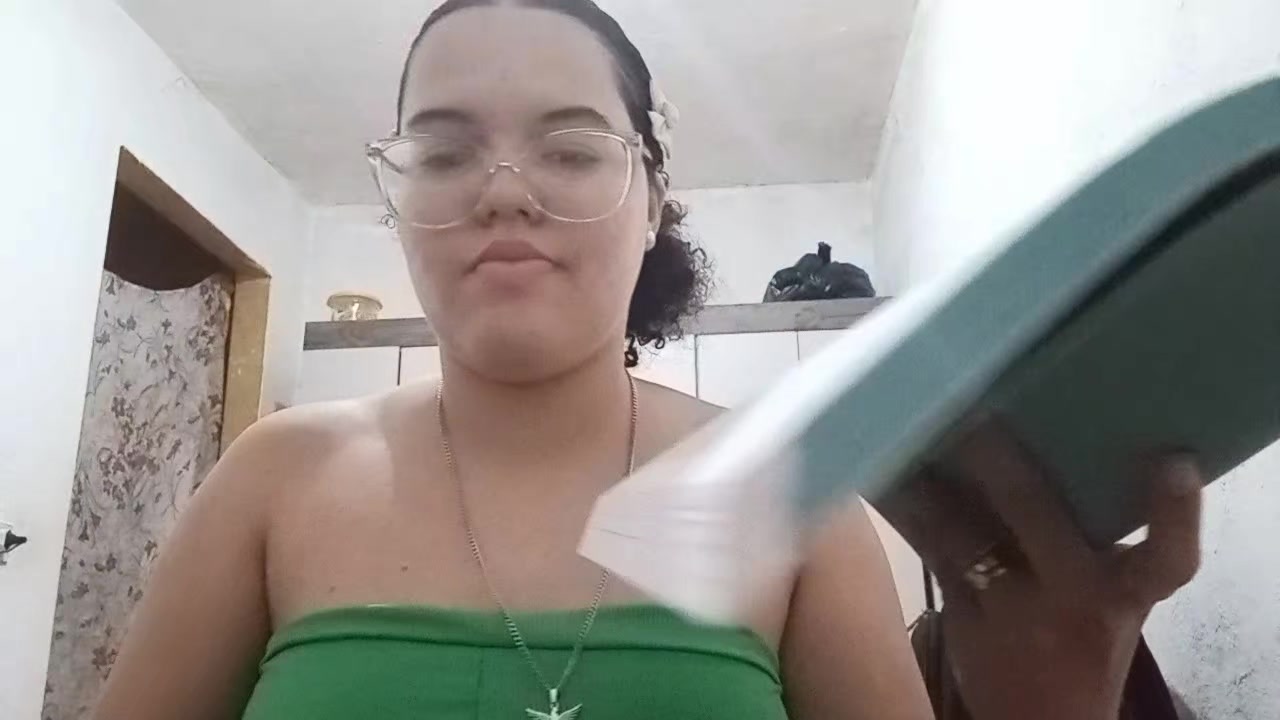 @Emilly Maria