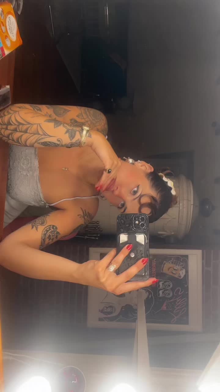 @Lilly f*ing Rose 🦢