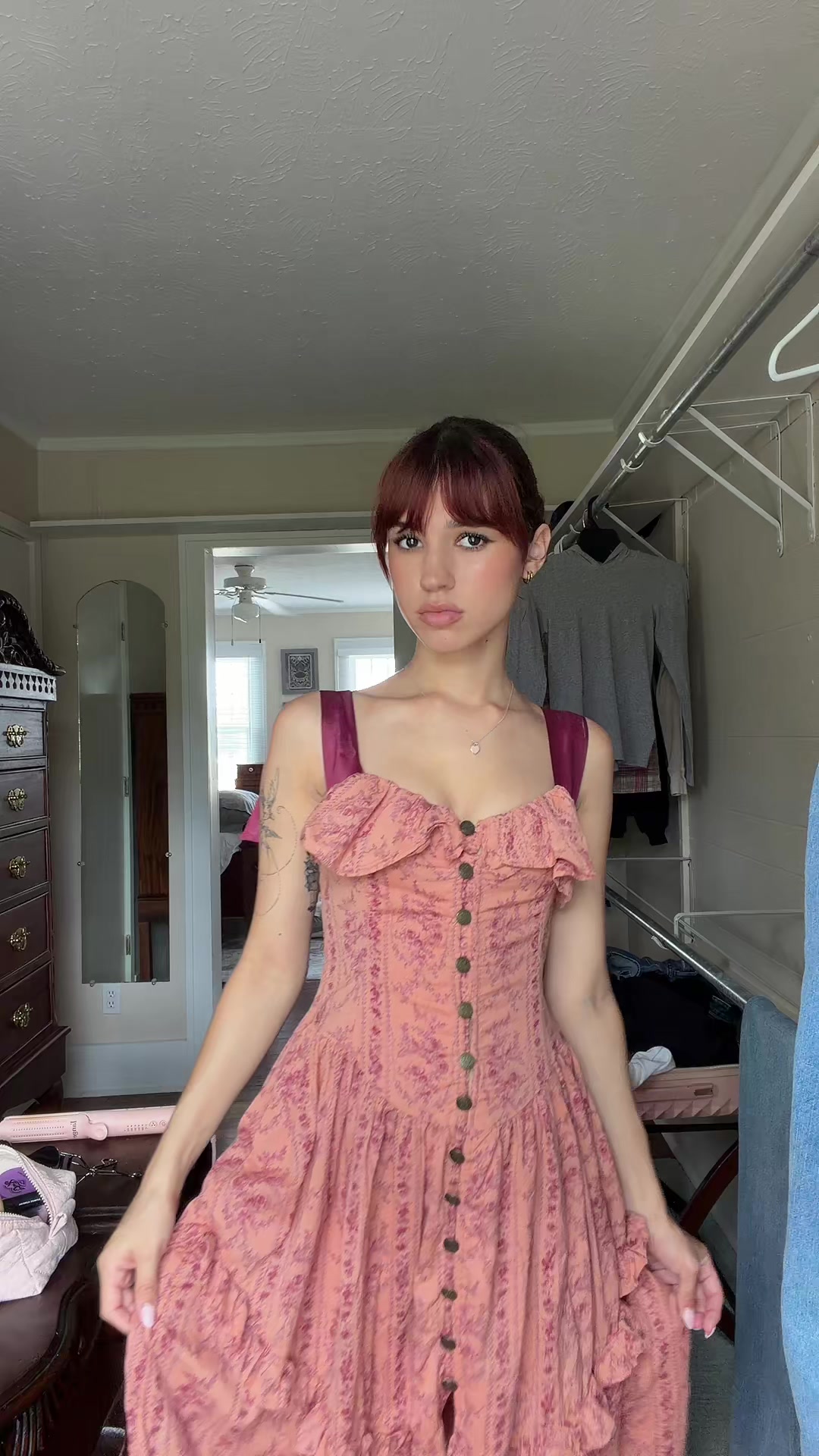 @halenaswrld