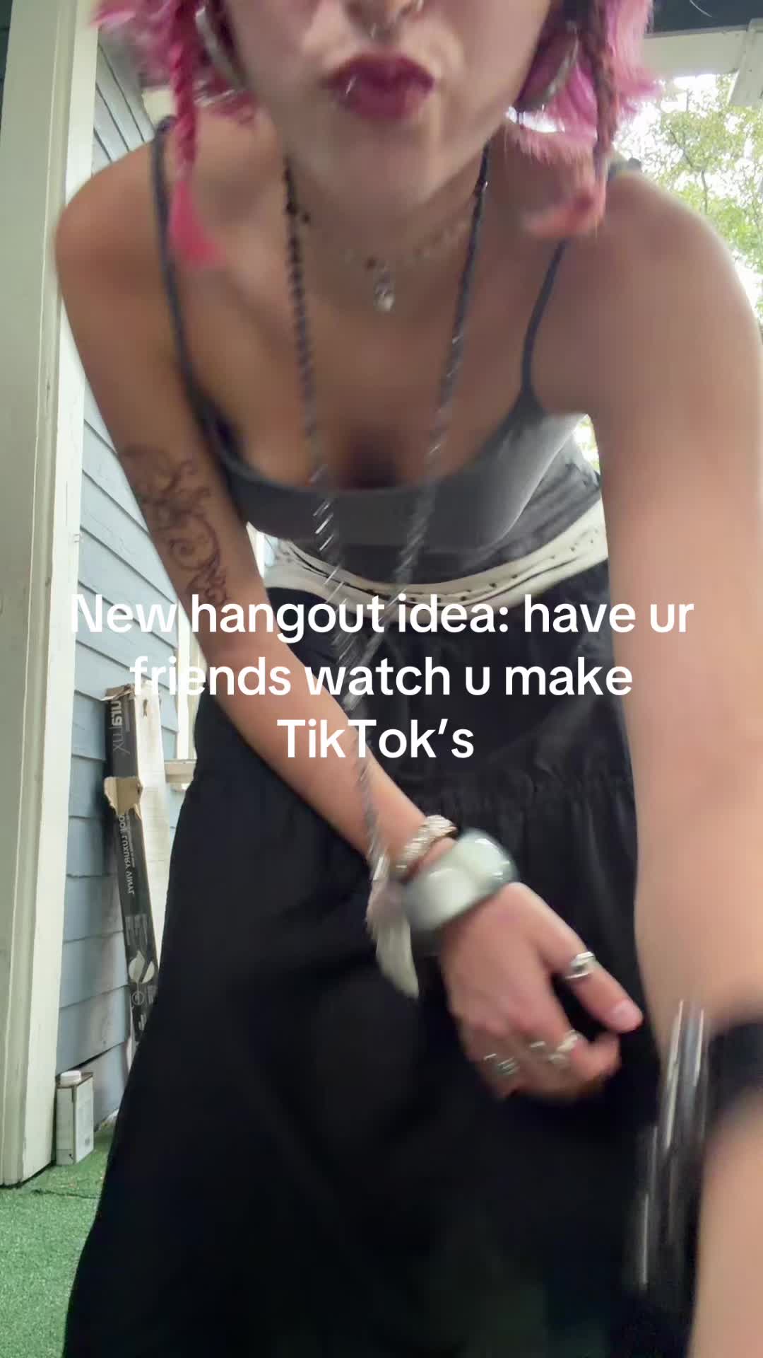 @AVA