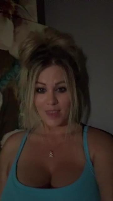 @Aprilleeanne