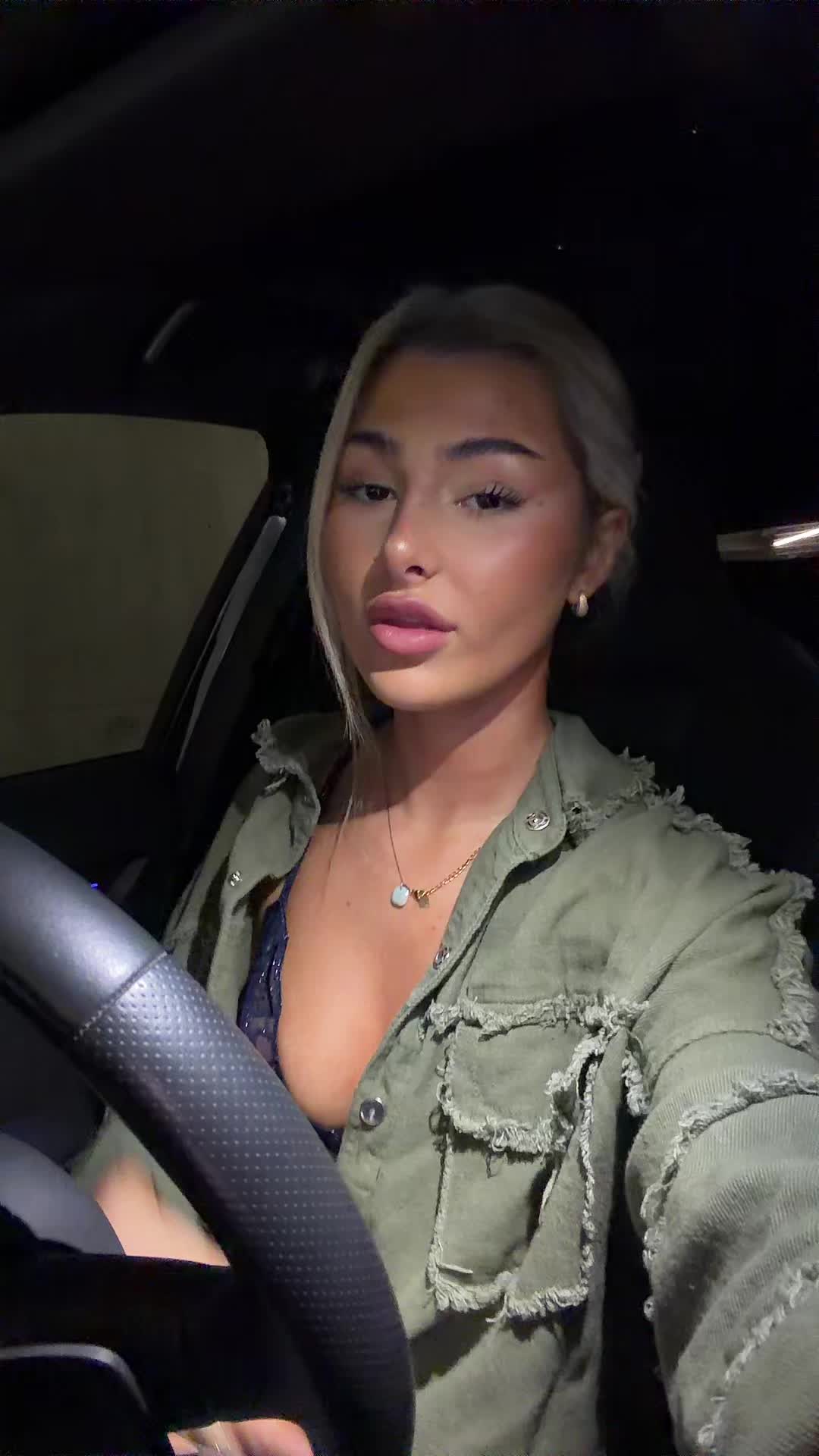 @blondiexbabe