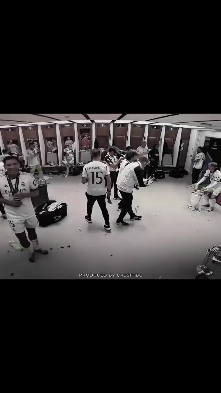 @CR7 🇵🇹(•_•)