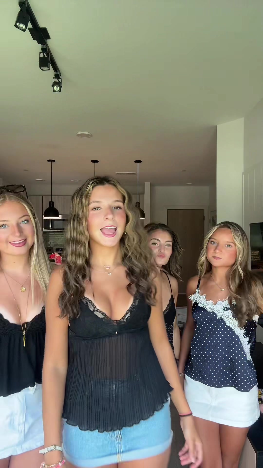 @rachej