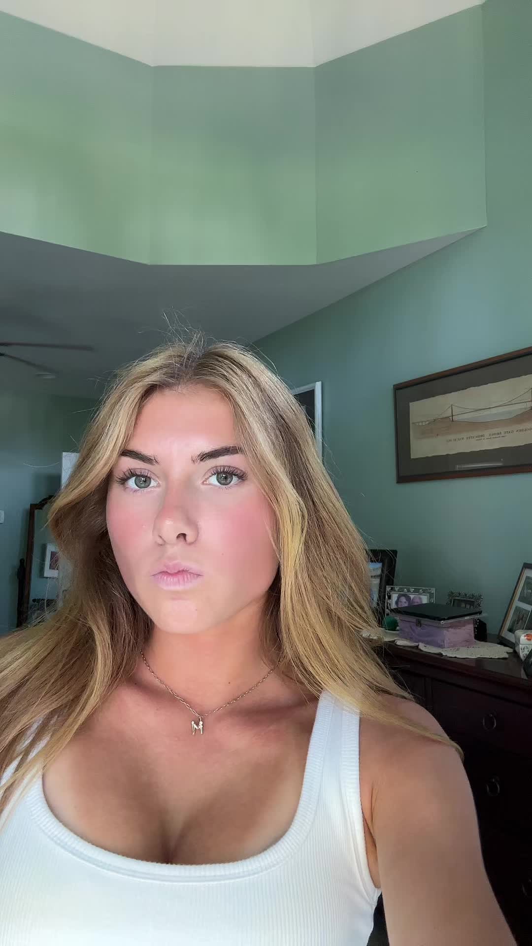 @maybemolly
