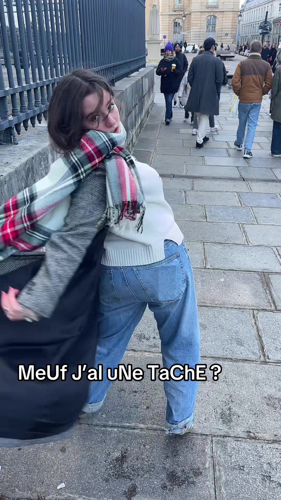 @clarisse