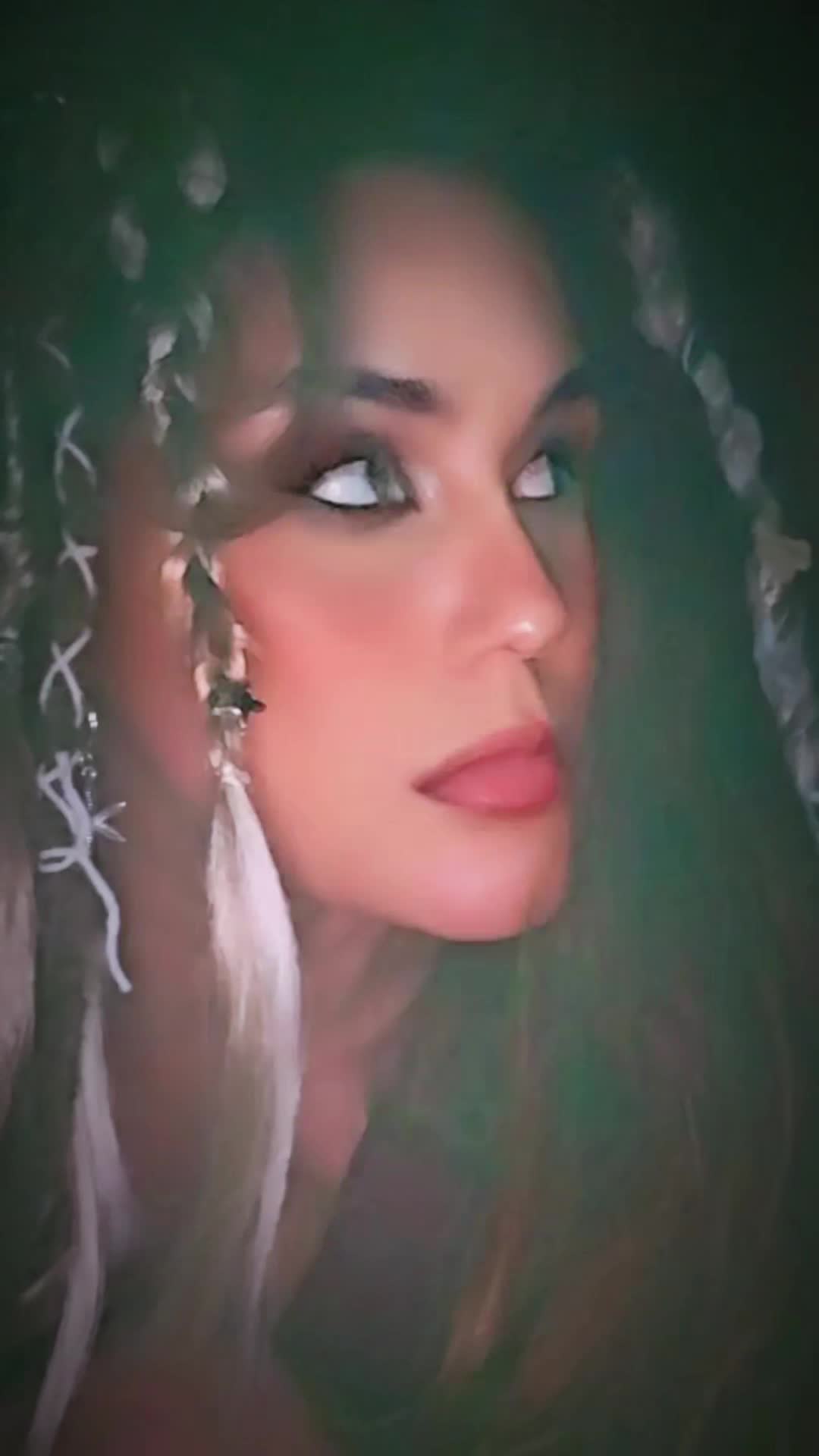 @MissTee 🇺🇲