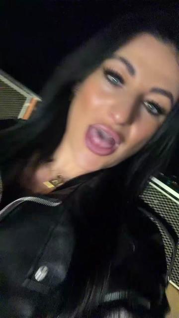 @Milenka 👑