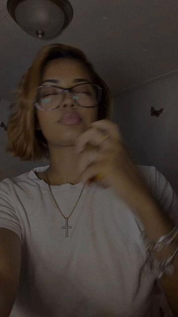 @Sheneeza🦋