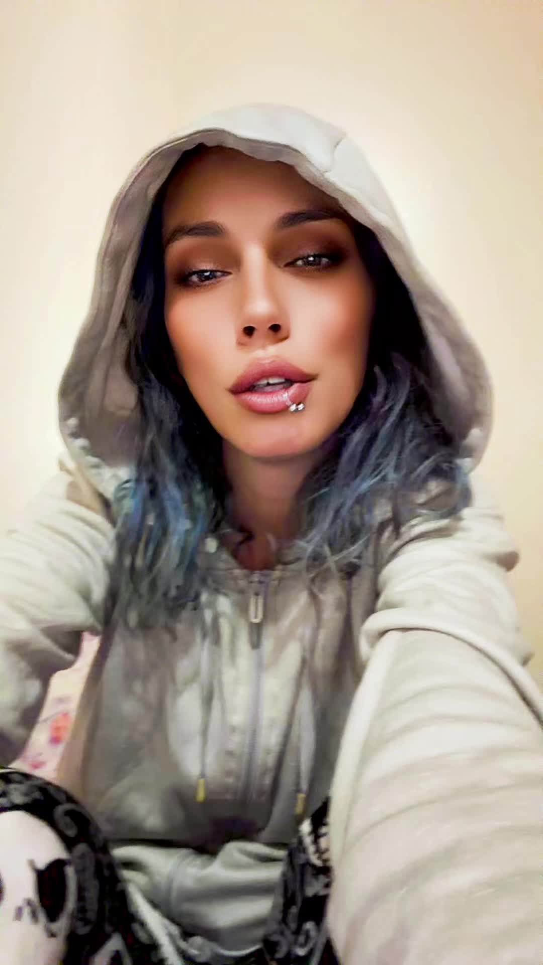 @PoisonVamp_86