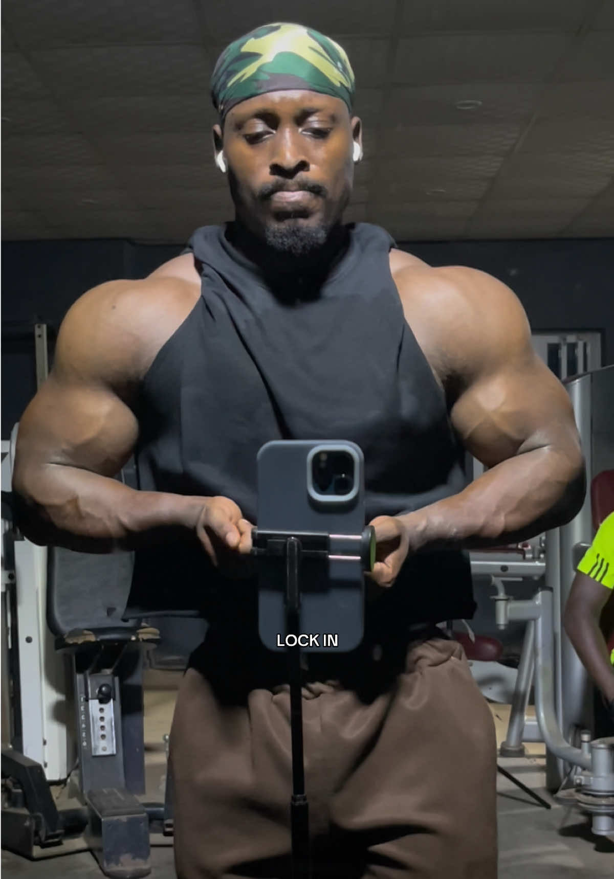 @tomipaul_