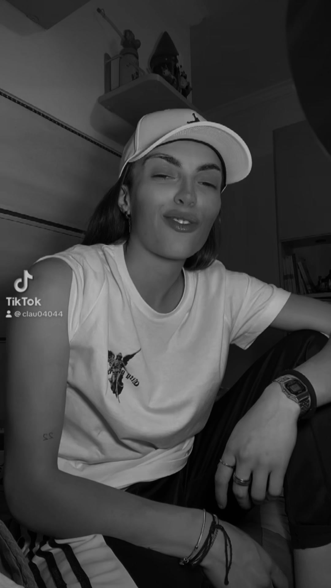 @Claudia__๐๐ค