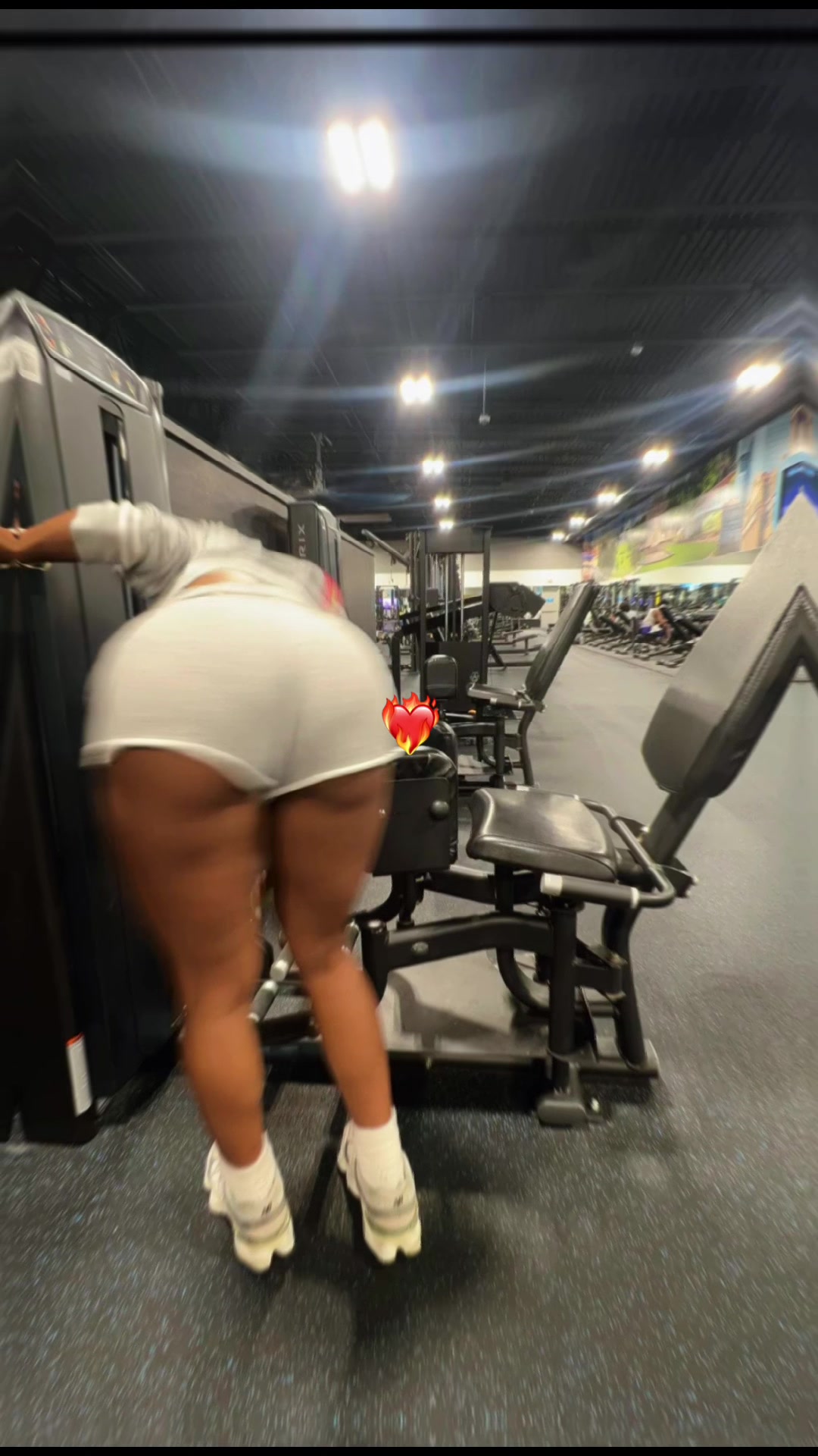 @Chisara