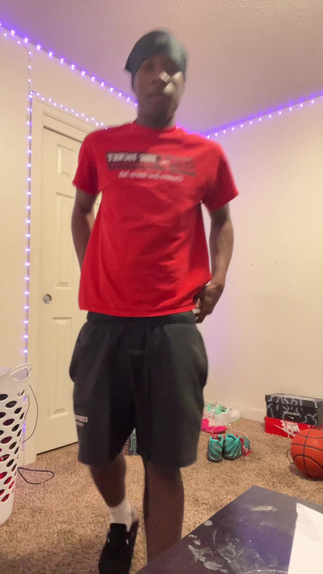 @J3🛸