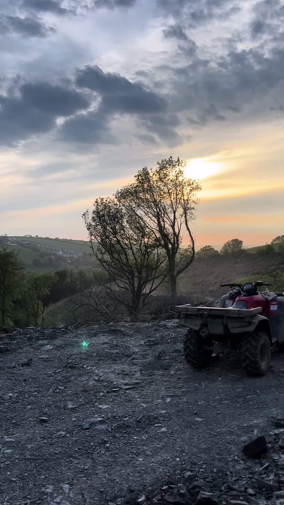 @HariWhitfield 🏴🚜