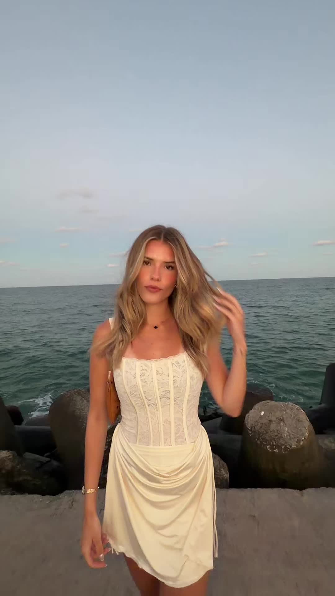 @lainysophie