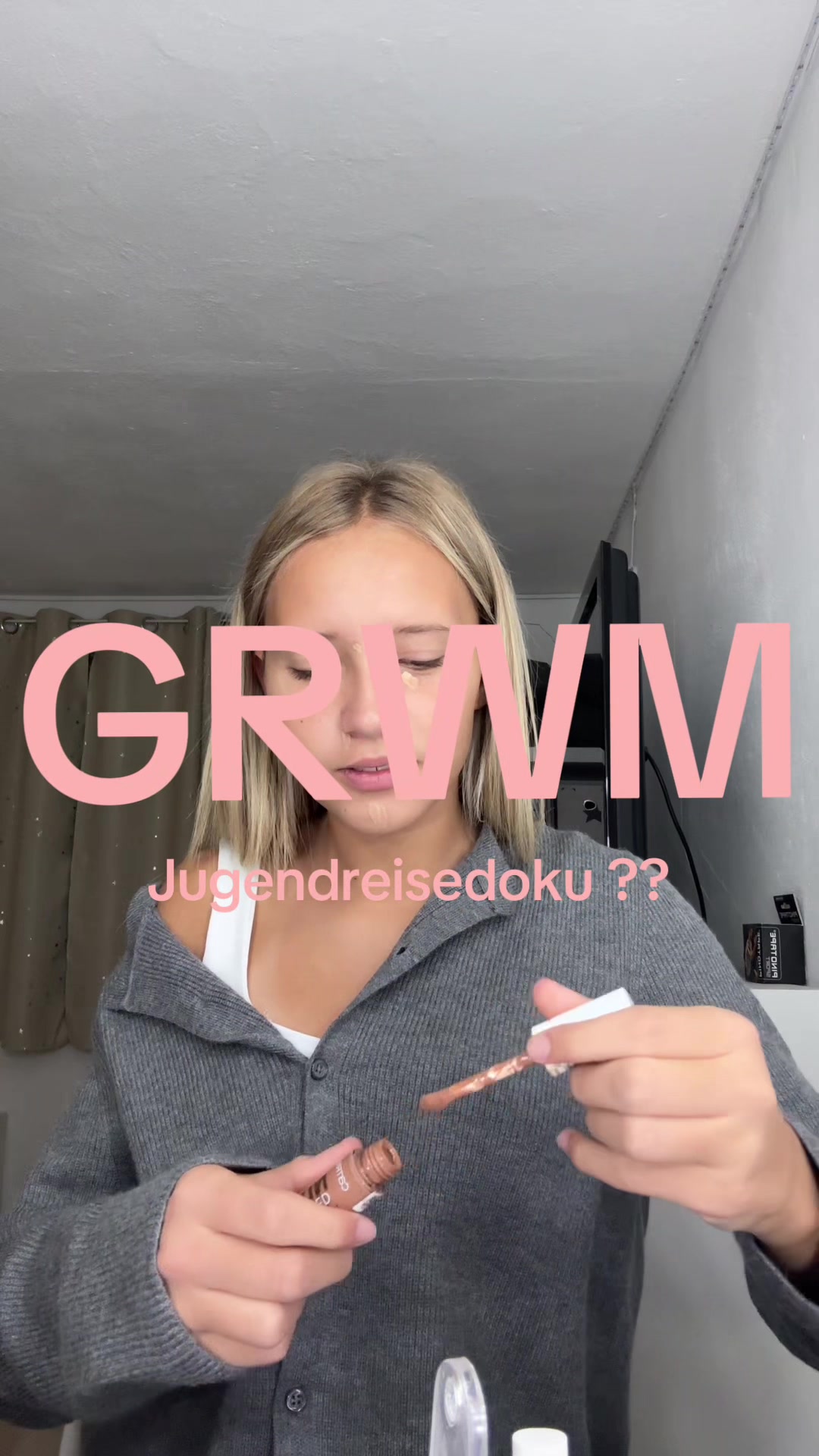 @𝓜𝓲𝓪