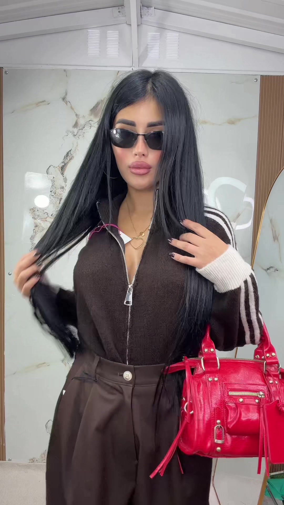 @Iconic look