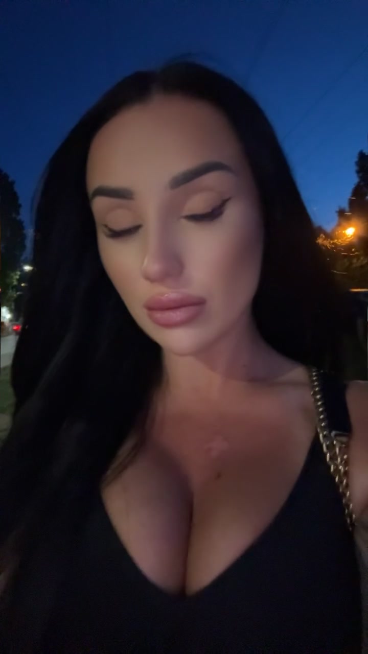 @GlamWiola