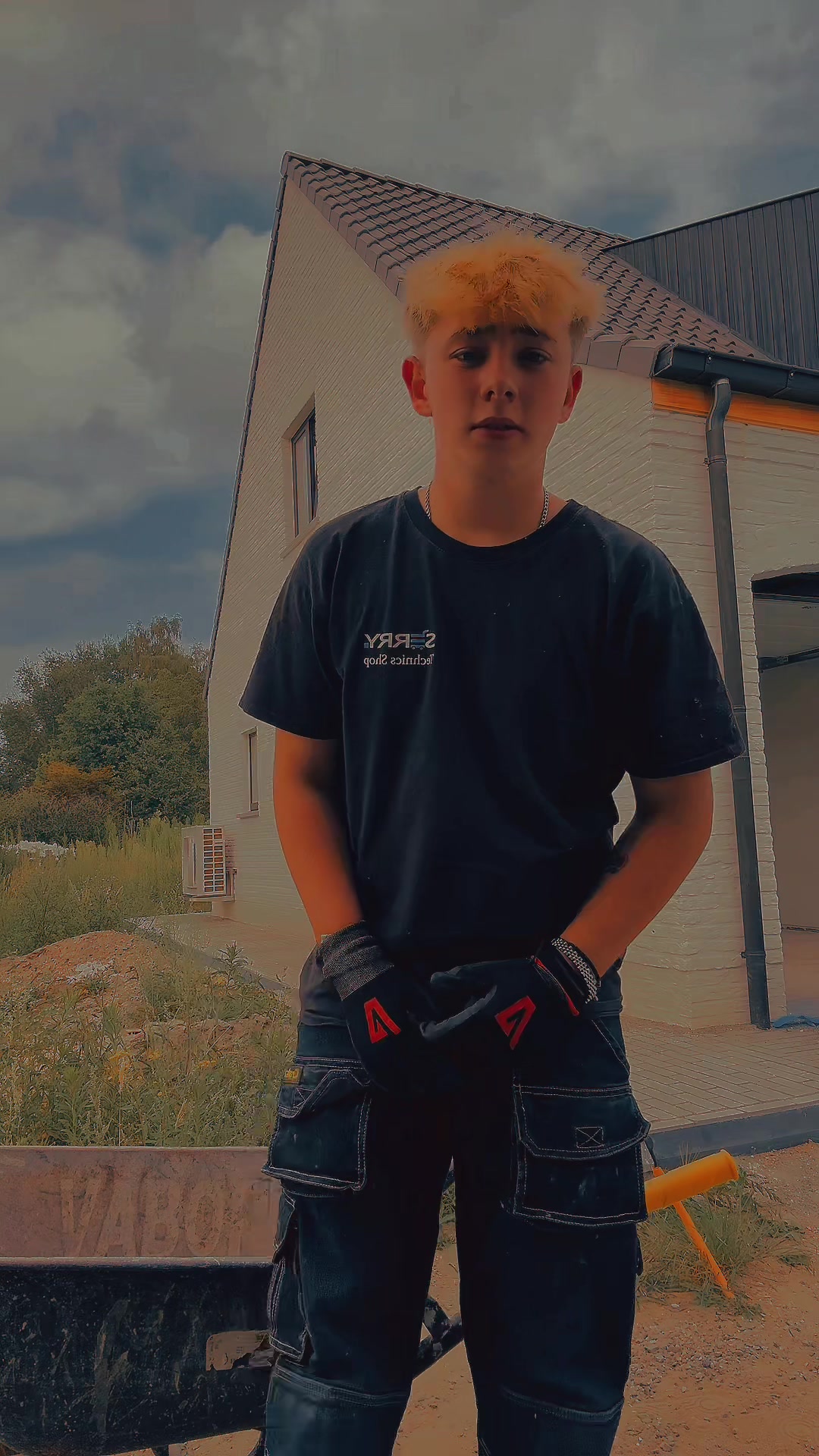 @Mikyboy