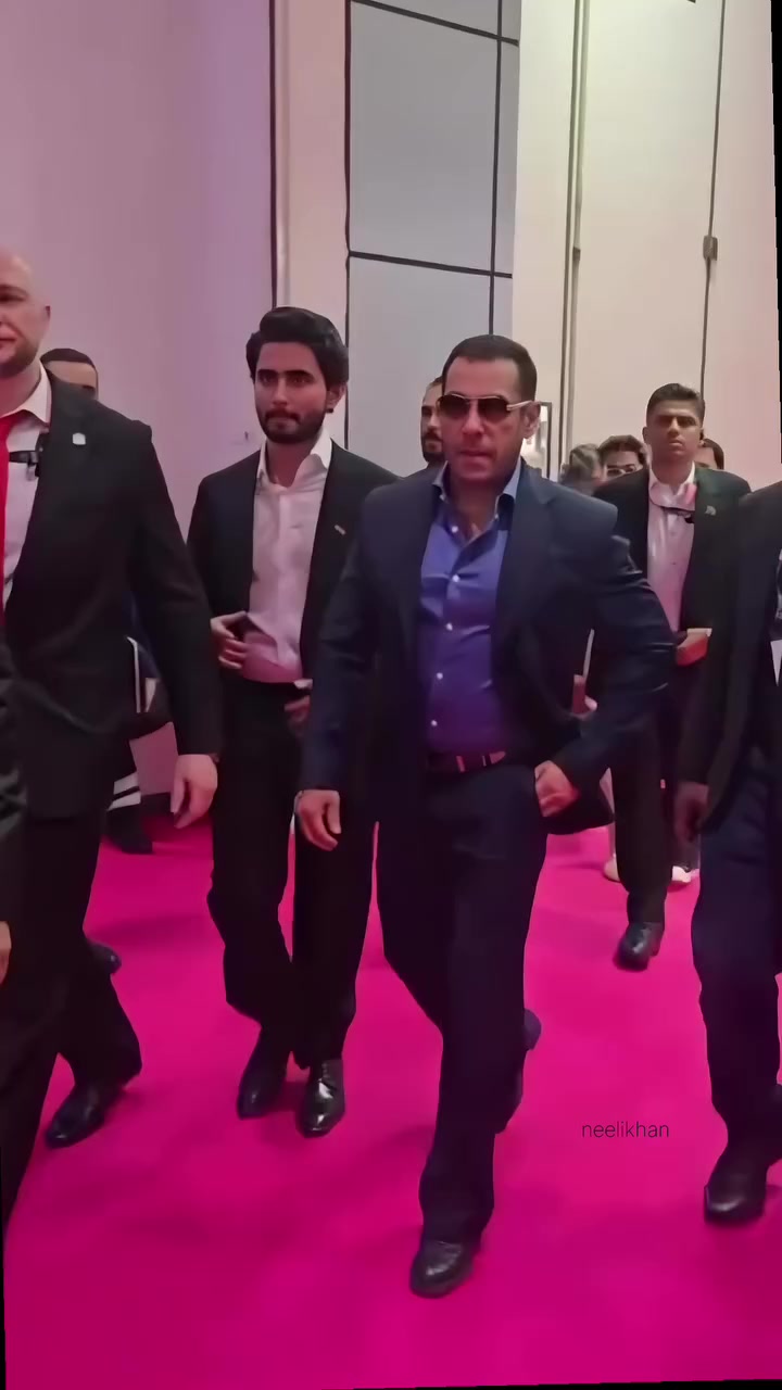 @neelikhan