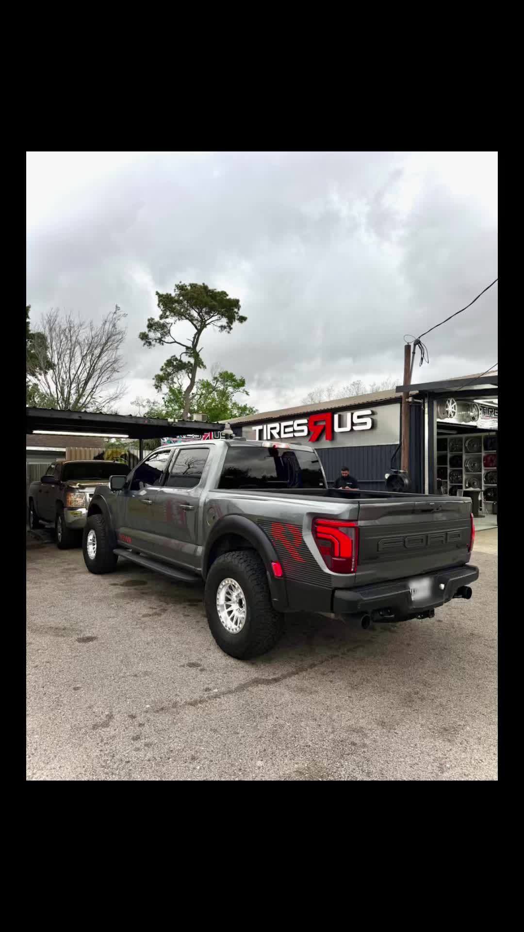 @Tires R Us