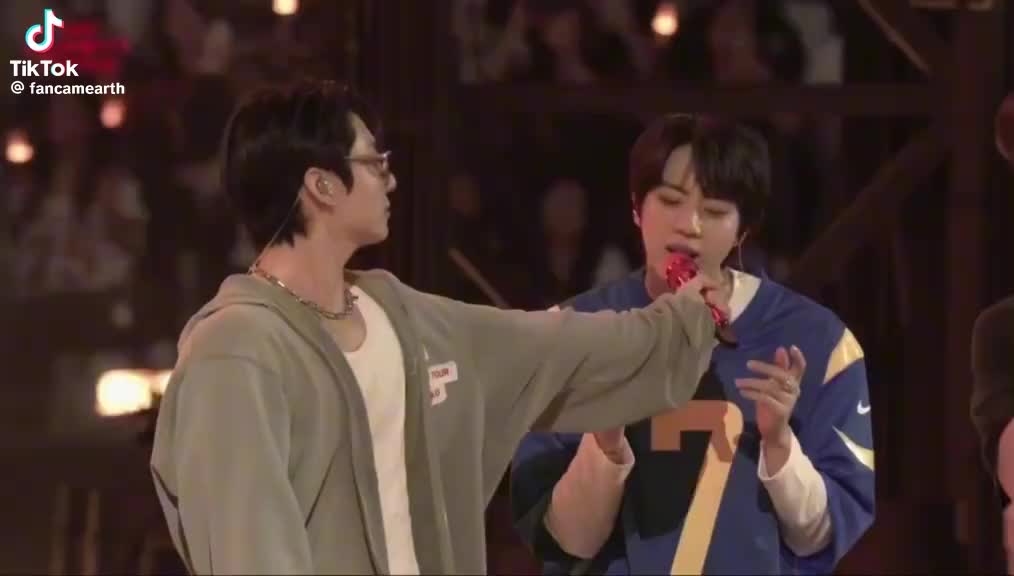 @TRUE BTS💜🫰ARMY