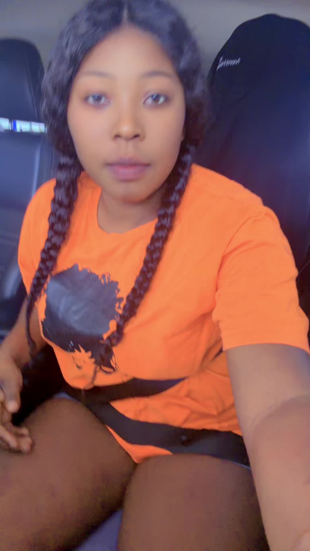@theblackqueen25