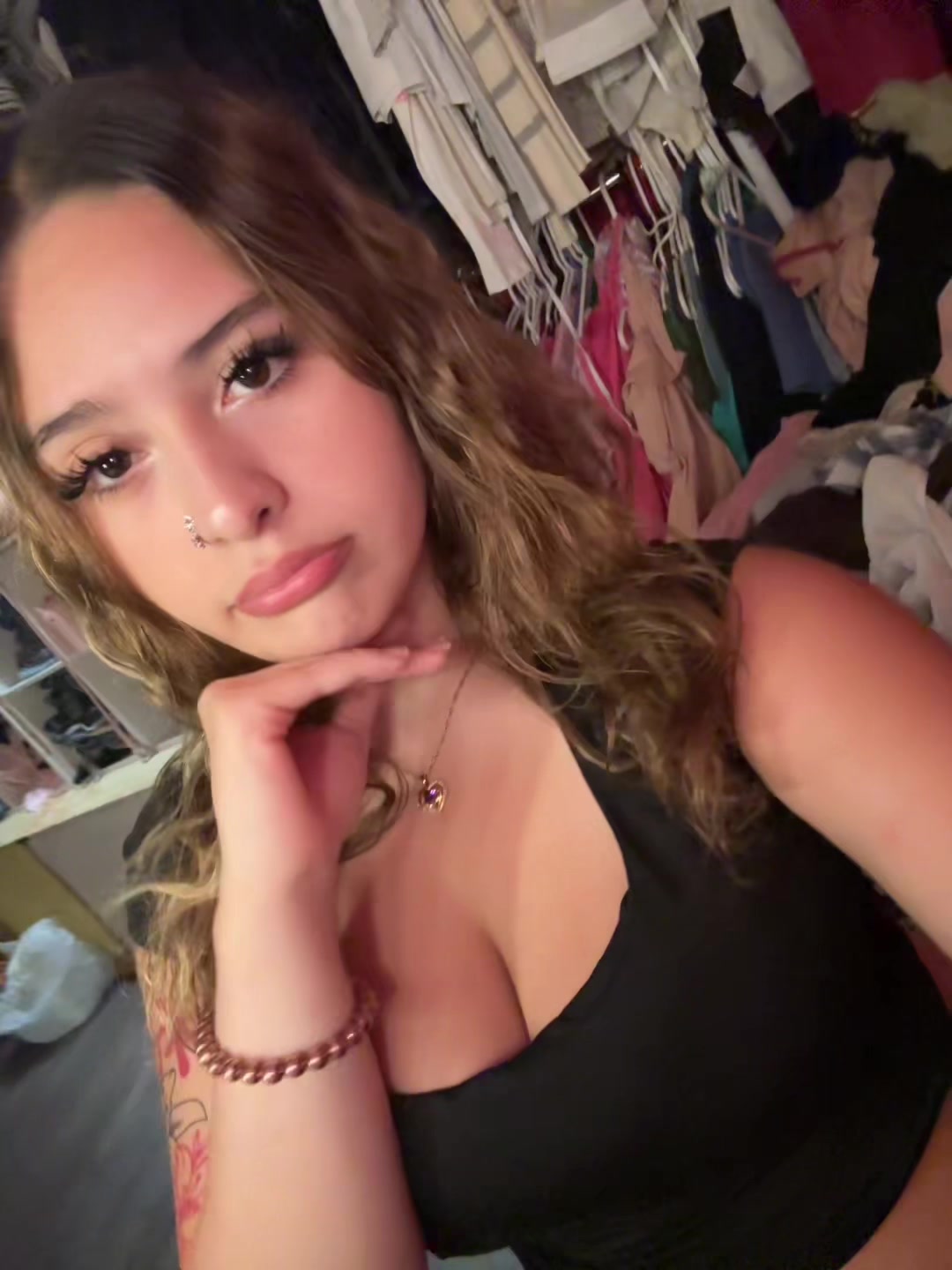 @Claudia โฑ