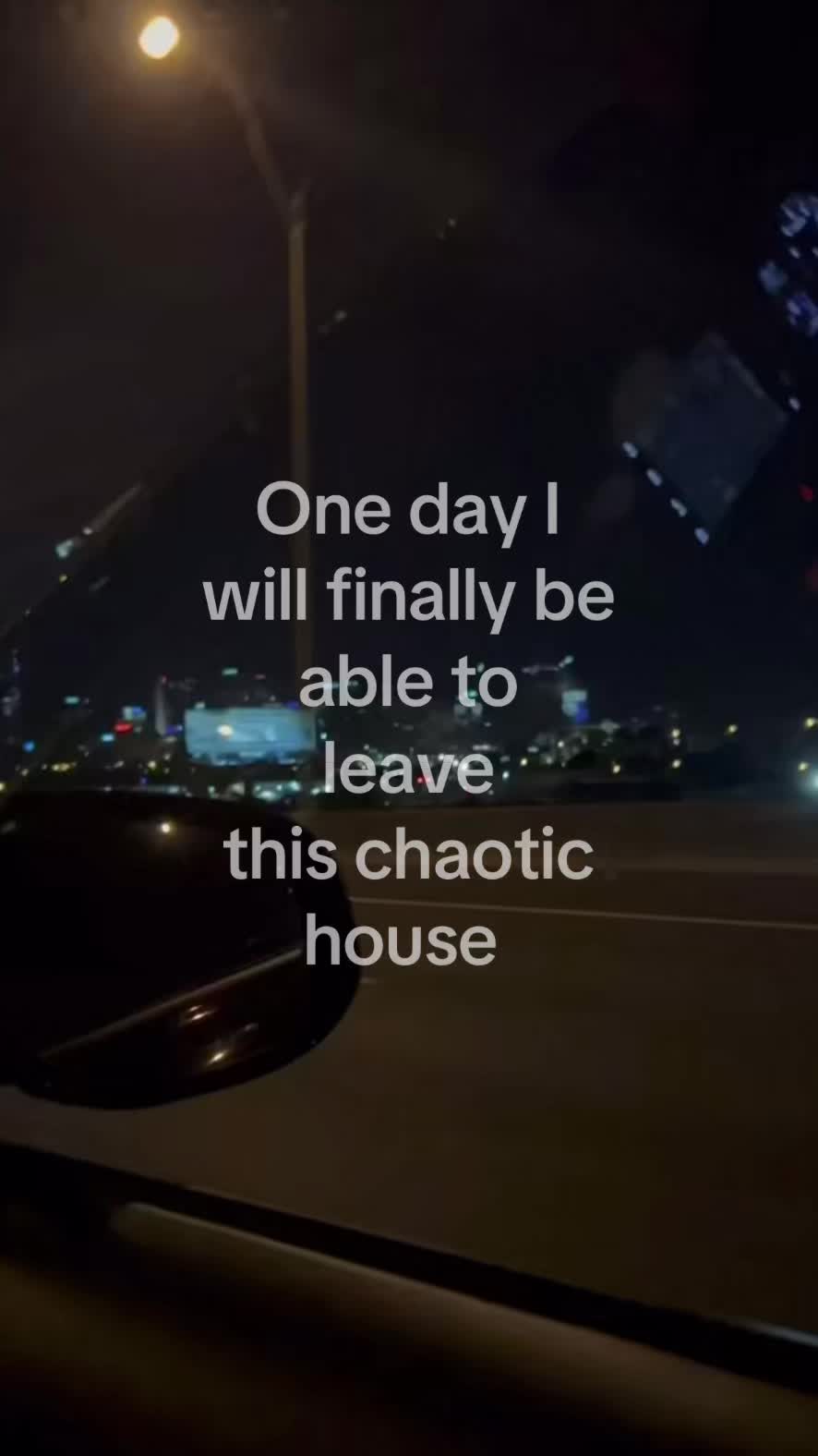 @⃟
