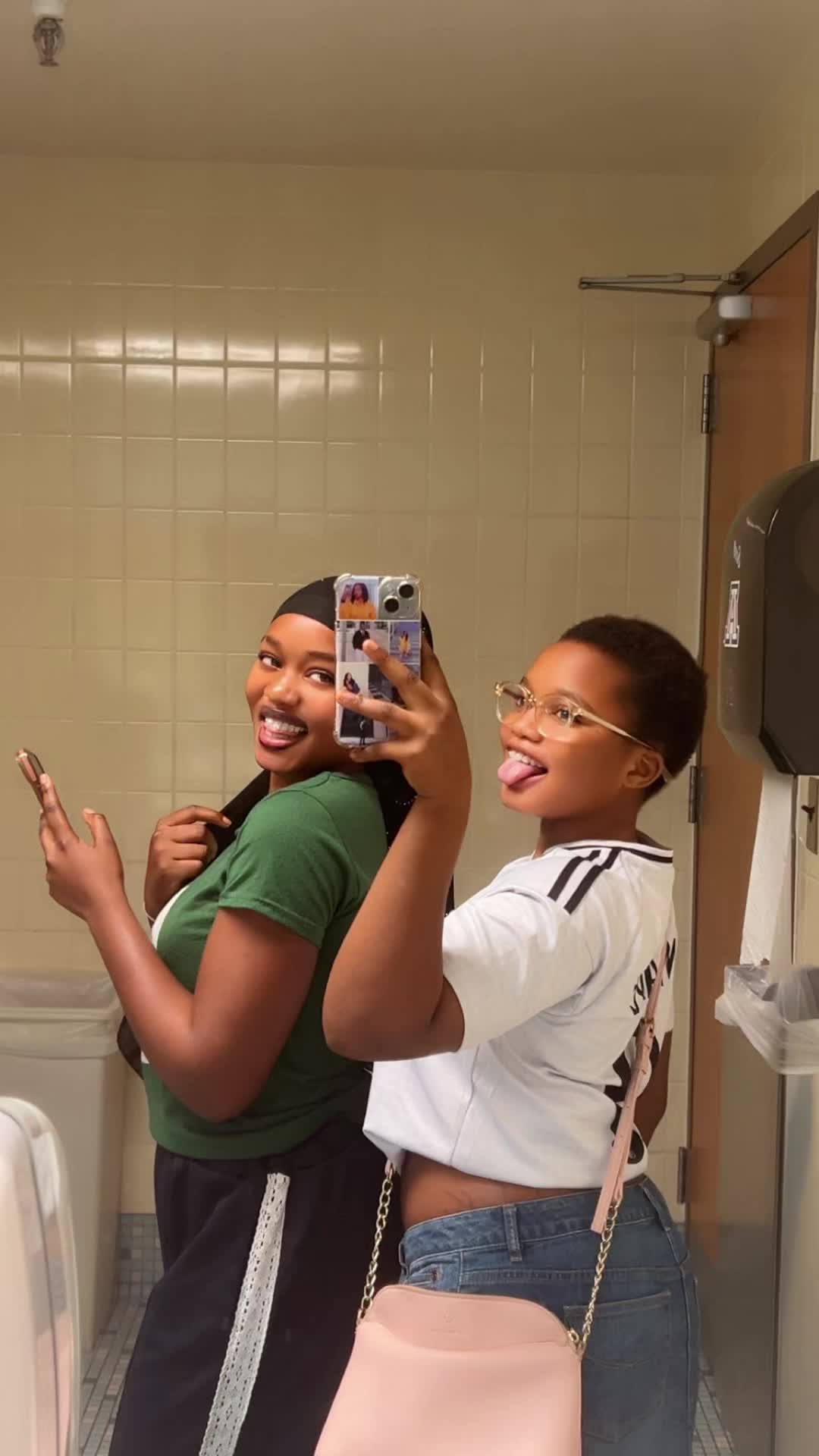 @MrsJ🩷🇹🇿🇺🇬